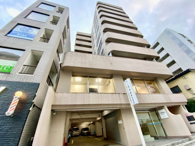 シャルム二日町の外観