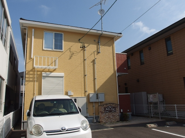 ベルアンジュの駐車場