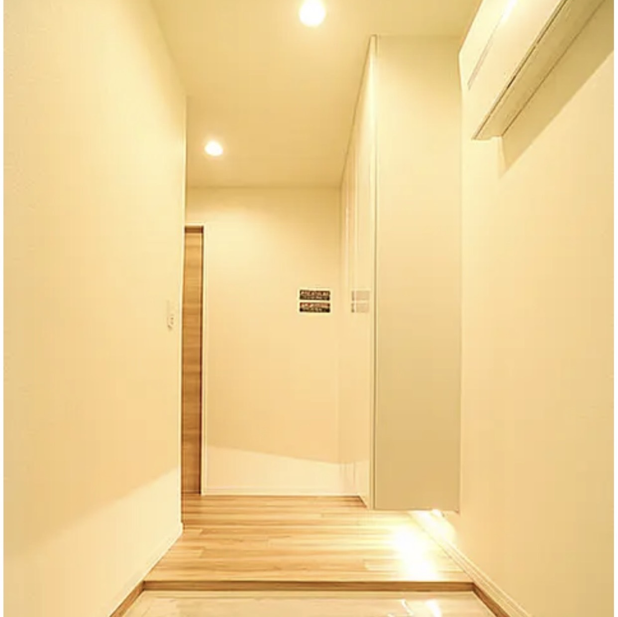 ハイム秋葉原の玄関|落ち着いた玄関です