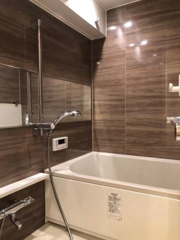 ハイム秋葉原の浴室|日々の疲れを癒すお風呂付です