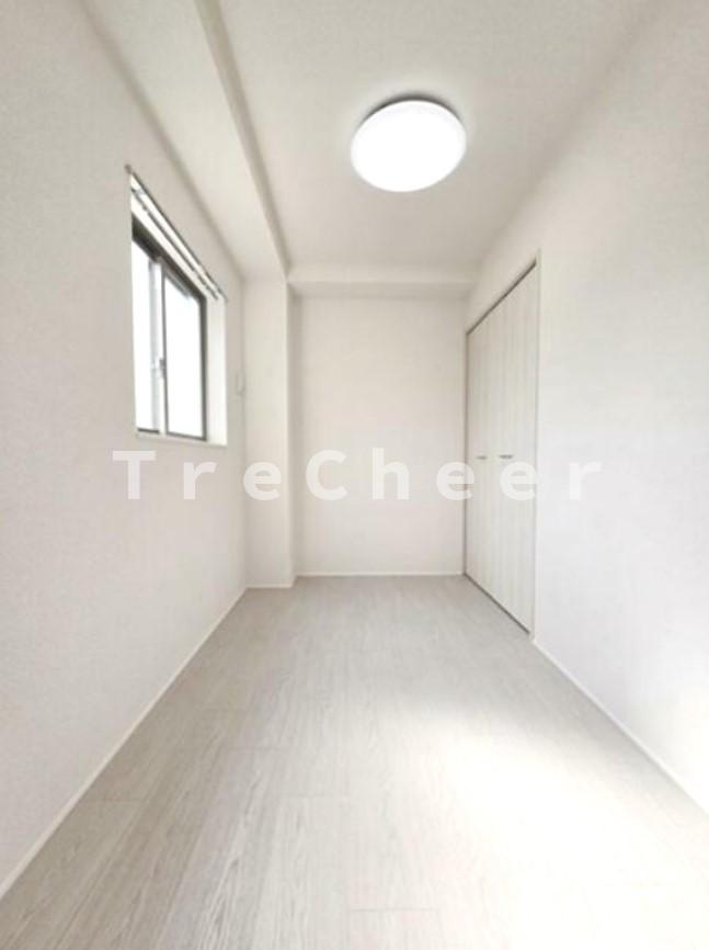 ビーカーサ池袋ウエストの洋室