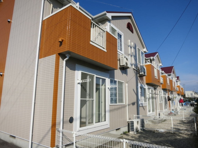 ロンジェヴィテ東沖Ｂの外観
