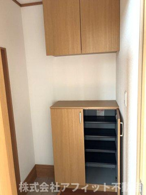 【玄関】 | グレイス手城 | シューズボックス