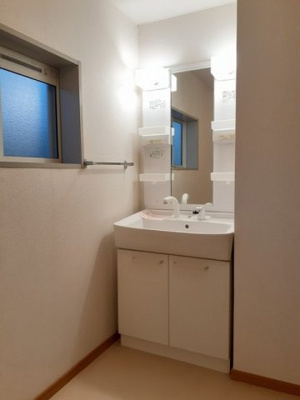 【洗面所】 | ブルーベリーハウスＣ | 使いやすい洗面所です