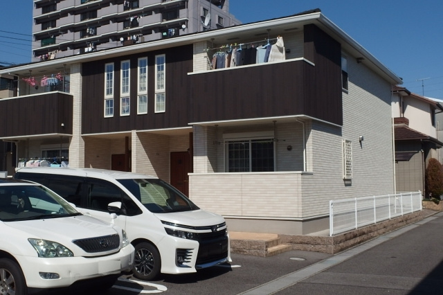 ダル・セーニョの駐車場