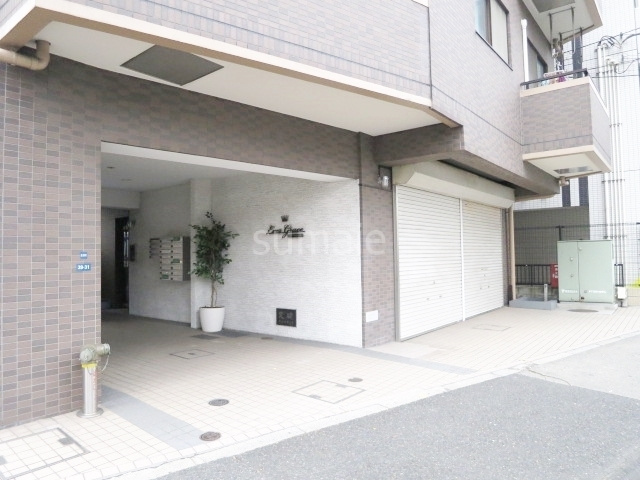 エヴァーグレースのエントランス|エントランスはこの様になっております！！