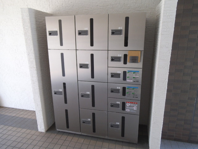エヴァーグレースのその他共用部分|宅配ボックスも完備しています！