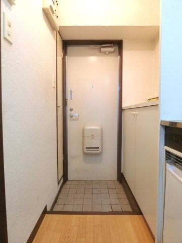 【玄関】 | 別室・参考202号室