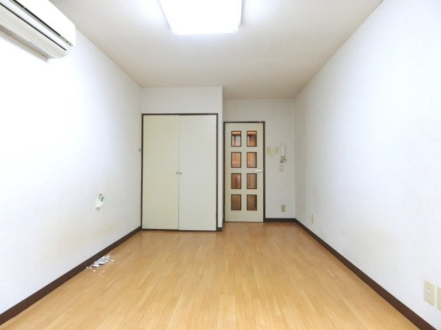 【居間・リビング】 | 洋室　別室・参考202号室