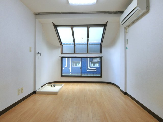 【寝室】 | 洋室　別室・参考202号室