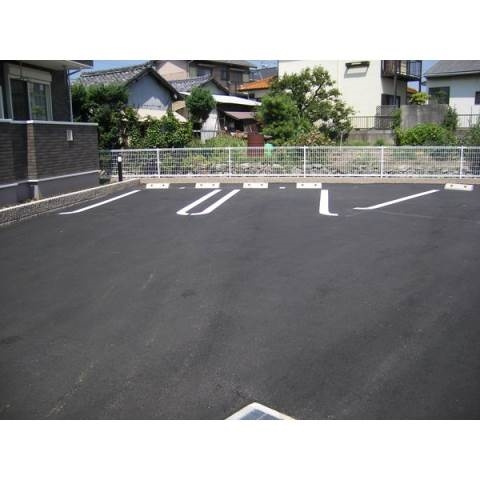 メゾン大平の駐車場