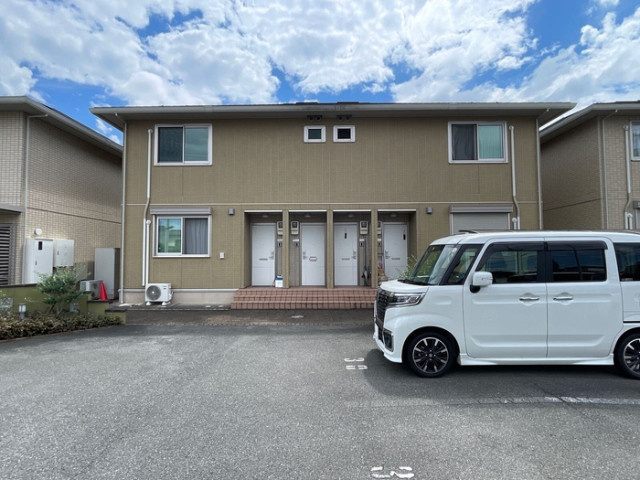 葛城市北花内のアパート