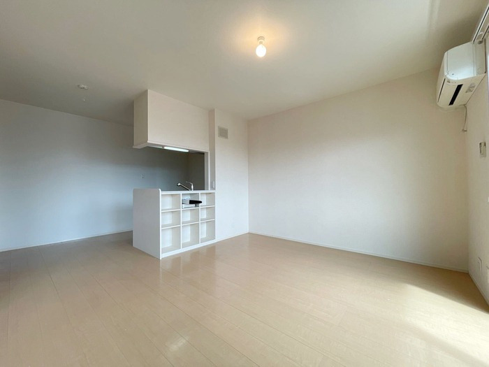 葛城市北花内のアパートの居間・リビング