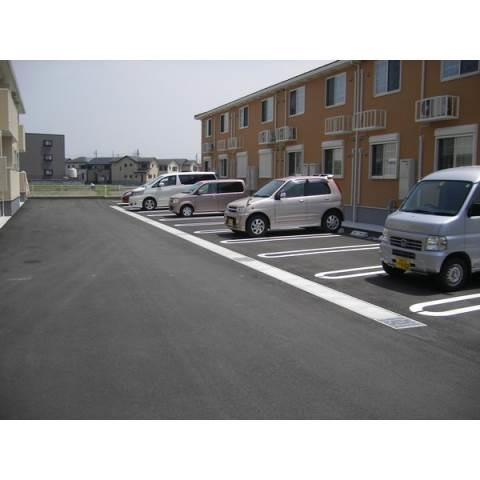 ベルソレイユAの駐車場