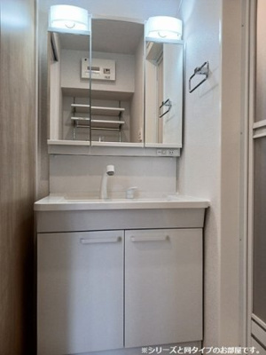 【洗面所】 | フェリス・カーサ | 脱衣スペースもあります