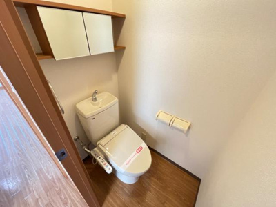 【トイレ】 | リンデンバウム | シャワー付トイレ