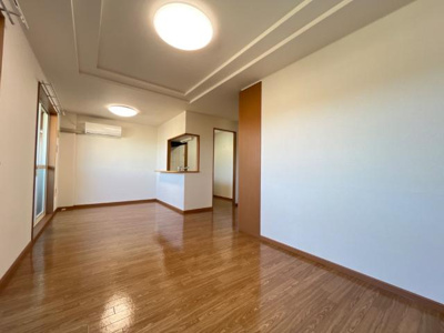 【居間・リビング】 | リンデンバウム | リビング