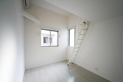 【居間・リビング】 | ラビアン西新小岩 |  