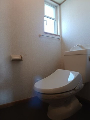 【トイレ】 | カルフールＡ | 落ち着いた色調のトイレです