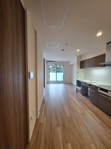 （シニア限定）グランビレッジ橋本の居間・リビング|１４帖のリビング