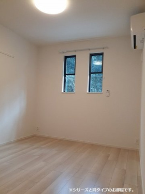 【内装】 | ブリッサ絢女 | 内装は落ち着いています