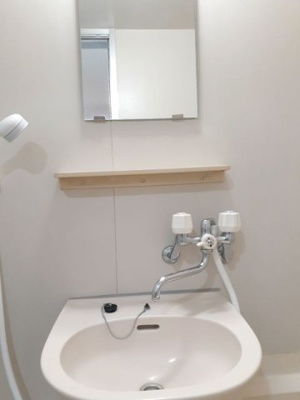 【洗面所】 | グリーンヒルズ堤山 | ゆったりとスペースのある洗面所