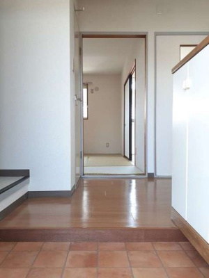 【玄関】 | グリーンヒルズ堤山 | きれいな玄関です