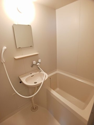 【浴室】 | エルディム小野 | コンパクトで使いやすいお風呂です