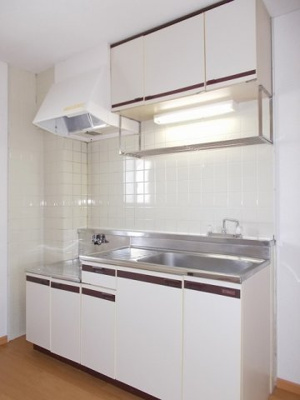 【キッチン】 | サンビレッヂ | お料理しやすいキッチンです