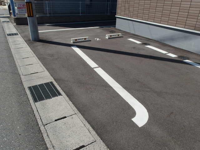 ルピナスの駐車場
