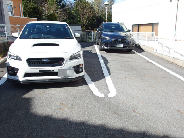 フェアリーの駐車場