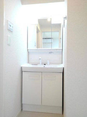 【洗面所】 | パルテール・Ｋ | 広い洗面スペース