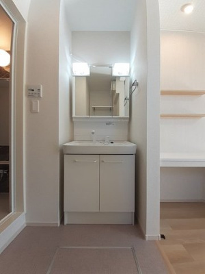 【洗面所】 | ジュフィーユ | ゆったりとスペースのある洗面所