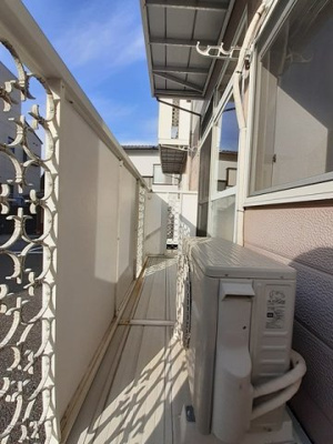 【バルコニー】 | コーポリバー | 暖かな日差しのふりそそぐバルコニー