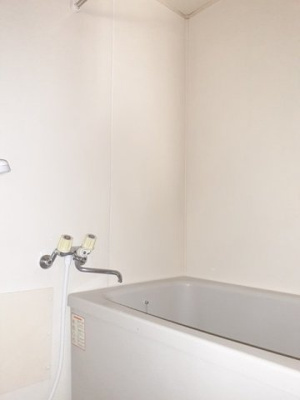 【浴室】 | コーポリバー | お風呂です