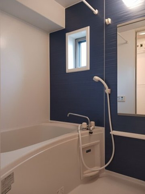 【浴室】 | ラッフィナートＡ | ゆったり過ごせるお風呂です