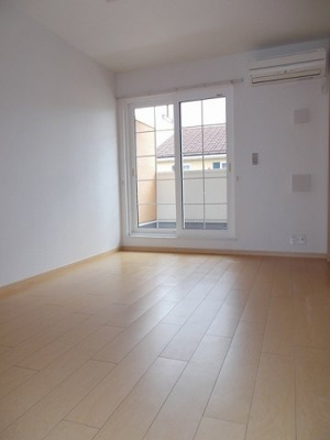 【居間・リビング】 | コウヒロハイムＤ | こちらのリビングで趣味の時間をお楽しみください