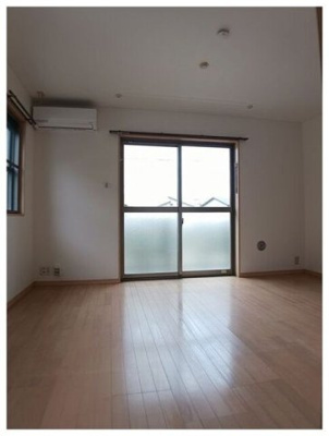 【内装】 | マレッサ | 明るい色調の室内です