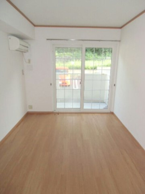 【内装】 | ヴァン・コリーヌＢ | 中はこのようになっています