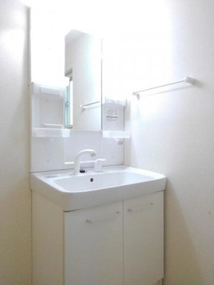 【洗面所】 | ステラ皆沢 | ゆったりとスペースのある洗面所