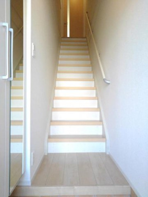 【玄関】 | ステラ皆沢 | シンプルで使いやすい玄関です