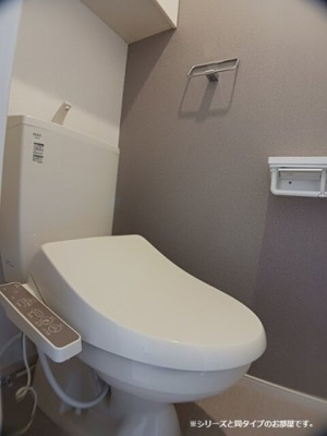 【トイレ】 | サンモール | 落ち着いた色調のトイレです