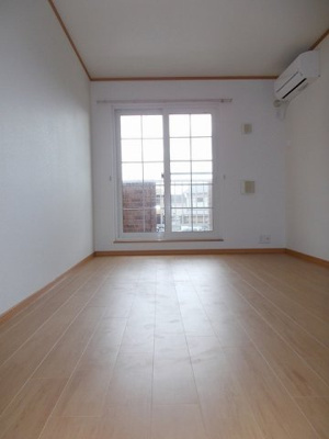 【居間・リビング】 | メゾン・ド・ミニョン５１０ | 使いやすい居間です