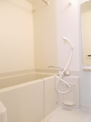 【浴室】 | メゾン・ド・ミニョン５１０ | コンパクトで使いやすいお風呂です