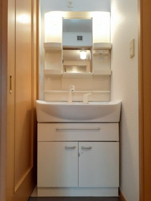 【洗面所】 | 綿屋Ⅲ | 使いやすい洗面所です
