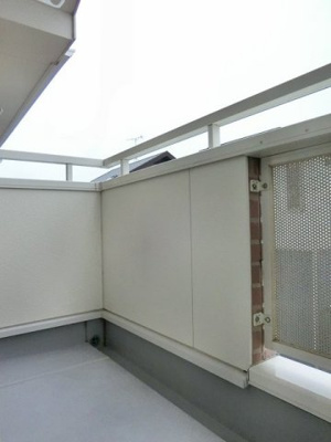 【バルコニー】 | コモドプレッソ | お洗濯にも便利なバルコニー付き