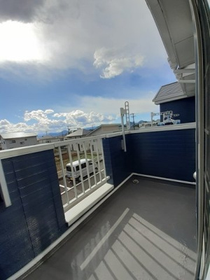 【バルコニー】 | セトルフィーレＡ | 暖かな日差しのふりそそぐバルコニー