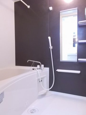 【浴室】 | エアリーガーデン | コンパクトで使いやすいお風呂です