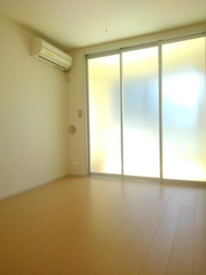 【居間・リビング】 | メゾンエテルノ | ゆったり過ごせるリビングです