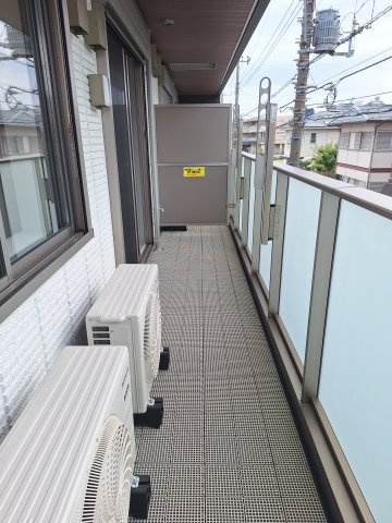 （シニア限定）グランビレッジ橋本のバルコニー|バルコニーに蛇口付き